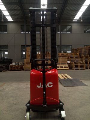 JAC手動の半電気パレット揚げべらのスタッカーのトラック2000kg 2T